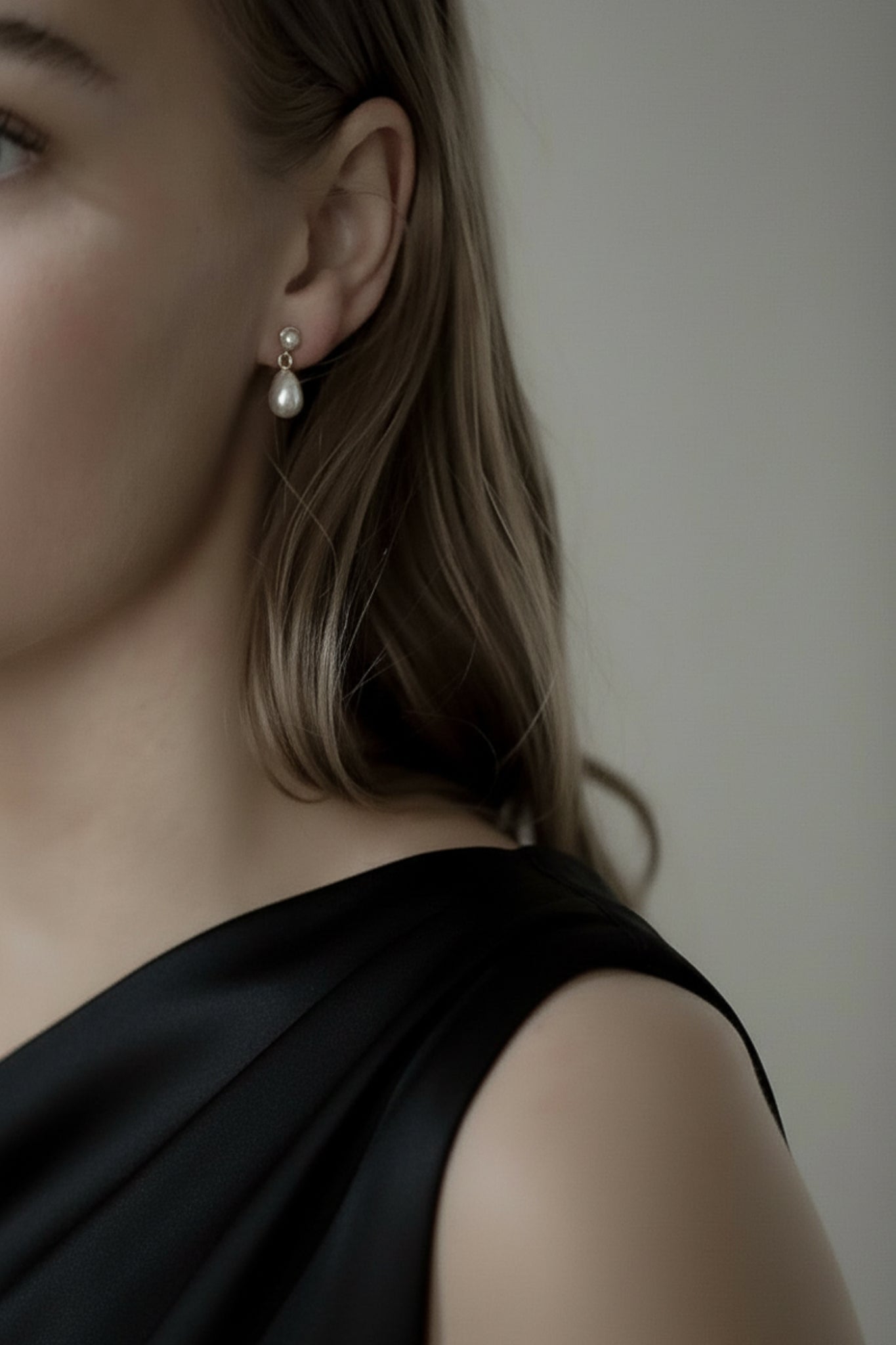 Mini Pearl Drop Earrings